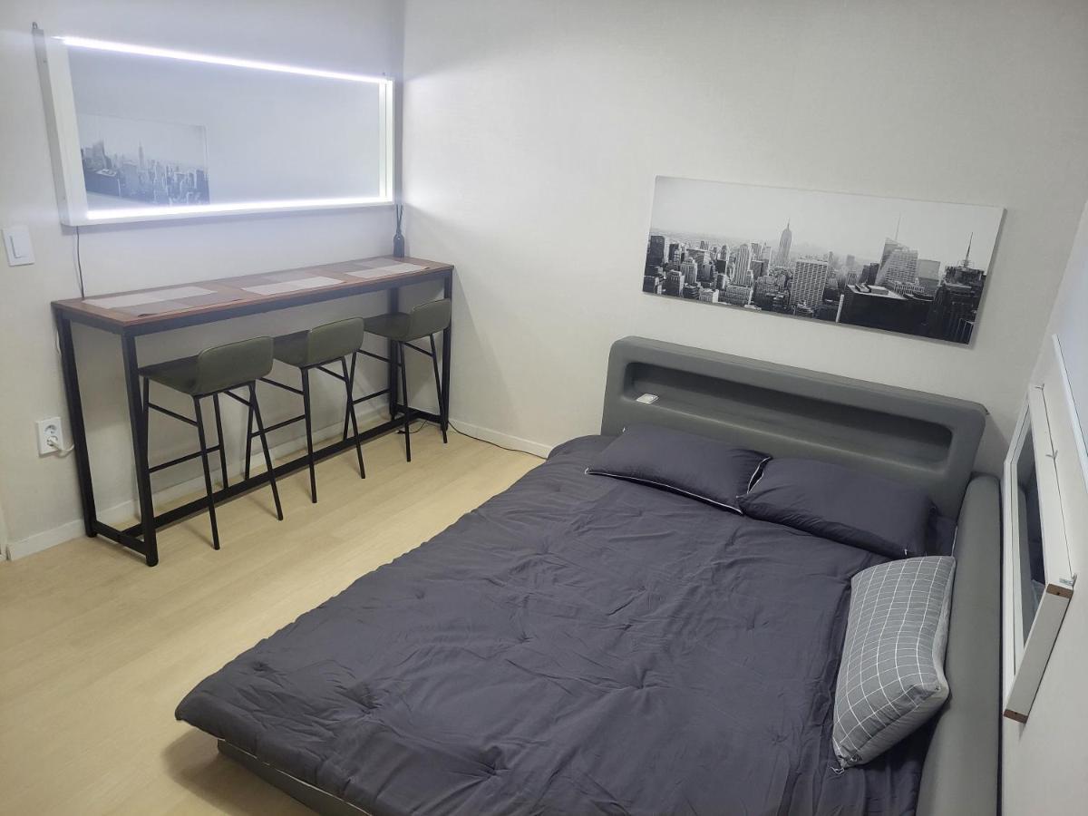 Newly Renovated 2 Bedroom Apartment #7 Seoul Luaran gambar